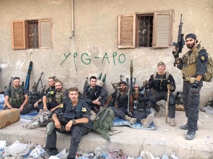 Anh: Phien quan IS tan cong nguoi Kurd o thanh pho Raqqa-Hinh-8