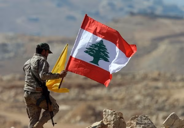 Hãng Fars (Iran) đưa tin, phong trào Hezbollah đại thắng trên biên giới Syria-Lebanon khi gần giành lại quyền kiểm soát toàn bộ các cao điểm ở Arsal. Ảnh: FNA.