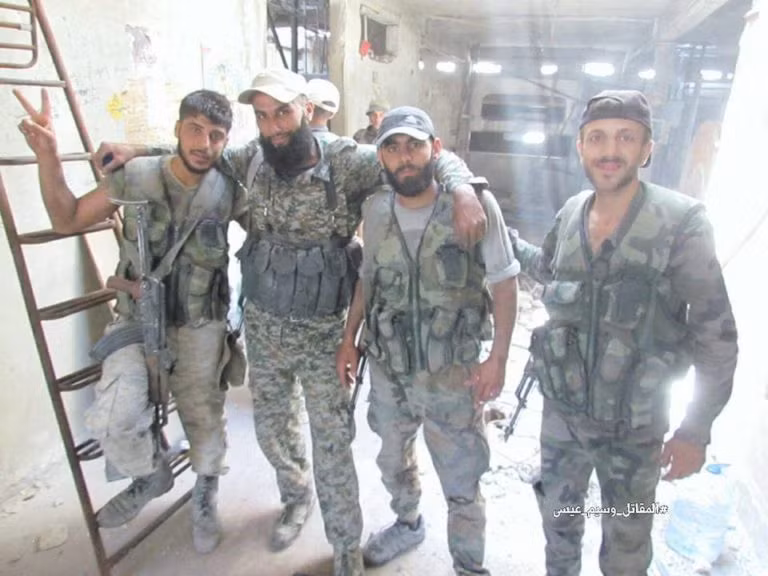 “Hơn 100 tay súng khủng bố, chủ yếu đến từ Mặt trận Al-Nusra, đã bị tiêu diệt trong đợt tấn công của quân chính phủ Syria ở phía đông Damascus”, một nguồn tin quân sự ở Đông Ghouta cho biết hôm 8/7. Ảnh: AMN.