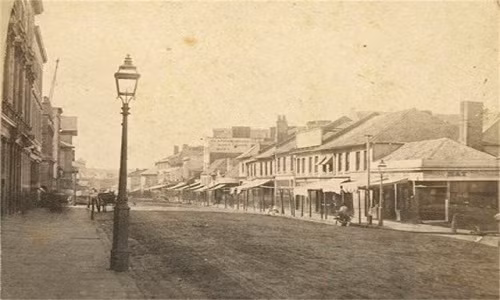 Phố George ở Sydney do William Hetze chụp năm 1858. Ảnh: VT.
