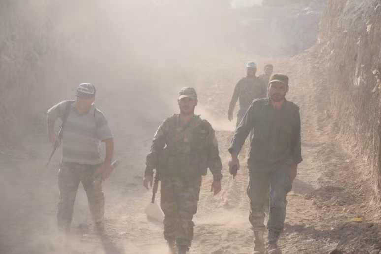 “Các binh sĩ Syria đã quét sạch 400 tay súng nổi dậy chỉ trong 25 ngày qua và phá vỡ tuyến phòng thủ lâu năm của bọn chúng”, nguồn tin cho hay. Ảnh: AMN.