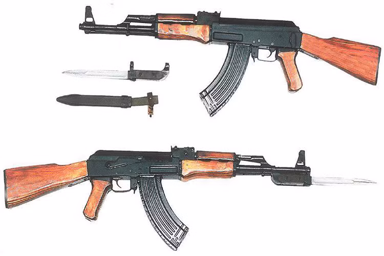 Súng trường AK-47 là sản phẩm đặc trưng cho đường lối quân sự của Liên Xô, đơn giản trong thiết kế, chế tạo và dễ sản xuất với số lượng lớn. Bên cạnh đó, AK-47 cũng rất đơn giản trong sử dụng và bảo trì. Đơn giản là chìa khóa thành công của AK-47, nó thậm chí còn phù hợp ngay cả với tân binh chưa được đào tạo huấn luyện đầy đủ. Nguồn ảnh: tayni.info.