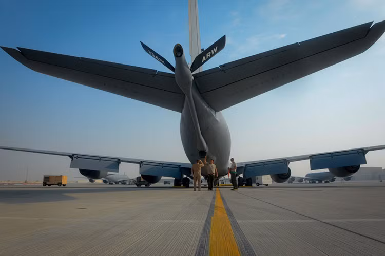 Tiet lo diem yeu chet nguoi cua sieu co F-22 My