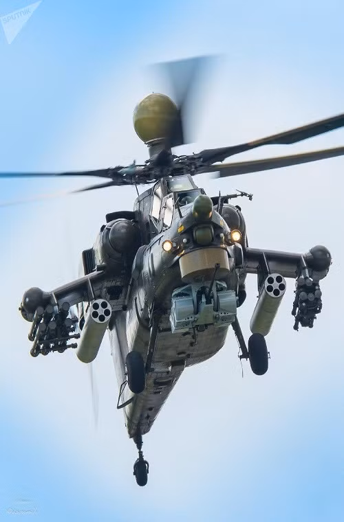 Mi-28UB vốn là phiên bản huấn luyện chiến đấu của dòng trực thăng tấn công Mi-28 tiên tiến vốn đang khá thành công trên thị trường xuất khẩu vũ khí của Nga, cũng là một trong hai dòng trực thăng tấn công hiện đại nhất của nước này. Bên cạnh nhiệm vụ huấn luyện đào tạo, Mi-28UB vẫn có thể hoạt động như một chiếc Mi-28 thông thường. Nguồn ảnh: RT.