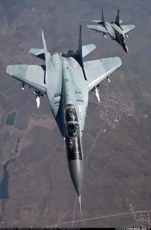 Tính tới năm 2012, Không quân Nga sở hữu 270 chiếc MiG-29, trong klhi đó Hải quân Nga có 40 chiếc trong biên chế.