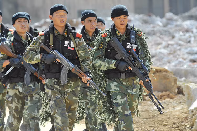 Và những cố gắng đó của Trung Quốc được đền đáp khi từ chính những vũ khí sao chép trên họ xây dựng được cho mình một nền tảng công nghệ quốc phòng hùng mạnh như ngày nay. Dù vậy để làm được điều đó Trung Quốc cũng phải mất tới hơn 50 năm và để đi con đường đó chưa bao giờ là dễ dàng ngay cả khi họ có đủ tiền để mua được tất cả. Nguồn ảnh: Tumblr.