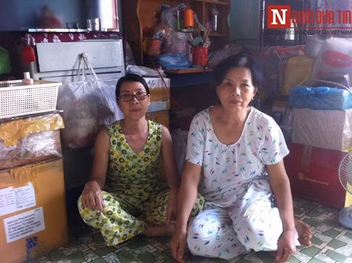 Cô Bông và cô Nộn chia sẻ với PV.