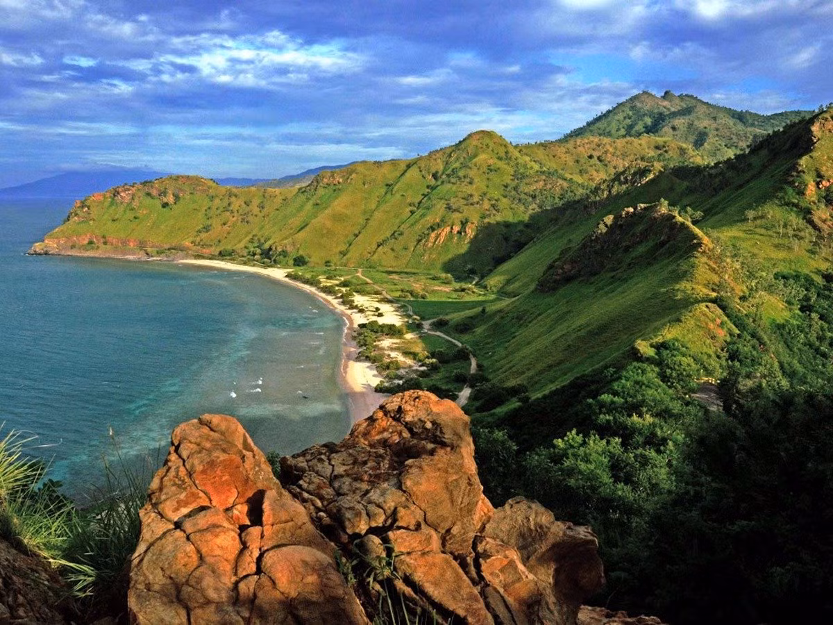 Khi đến Đông Timor, du khách có cơ hội lặn biển, xem cá voi, thư giãn trên bãi biển...