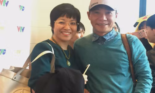 Bat ngo canh Thao Van gap 