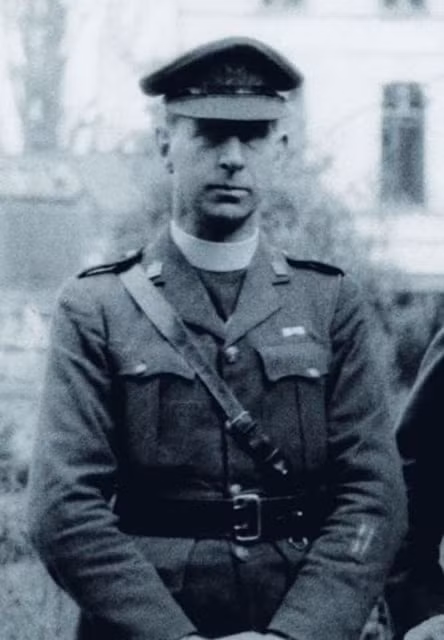 Ảnh chụp chân dung ông Frank Brown.
