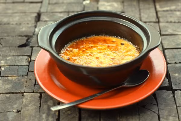 Kem nướng đang được bán ở Hà Nội với mức giá là 45k một bát. Ảnh: Foody.