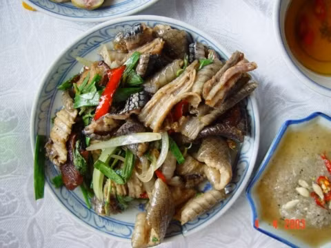 Chả rắn mối là món ăn bài thuốc tốt cho trẻ bị suy nhược cơ thể, suy dinh dưỡng, thiếu cân.