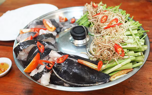 Cá lăng sông Sêrêpốk đặc sản Đắc Nông thơm ngon với chất lượng thịt hơn hẳn vùng khác.