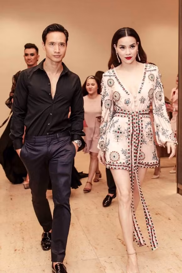 Hồ Ngọc Hà và Kim Lý tình tứ tại sự kiện.