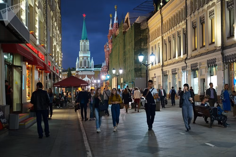 Thêm một tuyến phố đi bộ nổi tiếng ở thủ đô Moscow là phố Nikolskaya, nối Quảng trường Đỏ với Quảng trường Lubyanka.