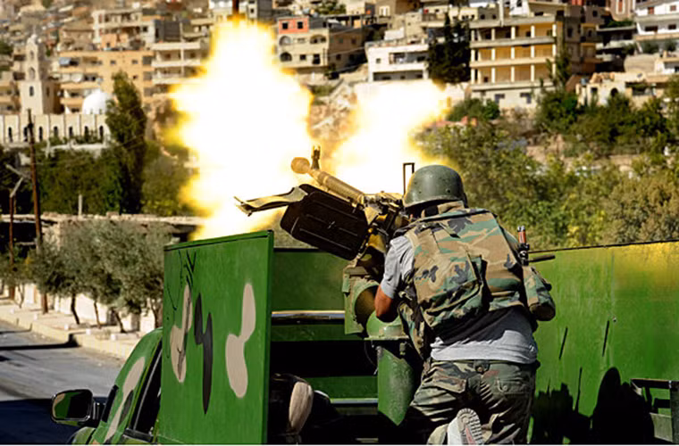 Với những thắng lợi đạt được gần đây, Quân đội Syria sắp giải phóng hoàn toàn Hajar al-Aswad. Đây từng là thành phố lớn nhất ở Nam Damascus. Ảnh: AMN. 