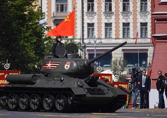 Tại một số thành phố của nước Nga, Trung đoàn bất tử đã diễu hành kỷ niệm Ngày Chiến thắng phát xít Đức. Ảnh: Sputnik.