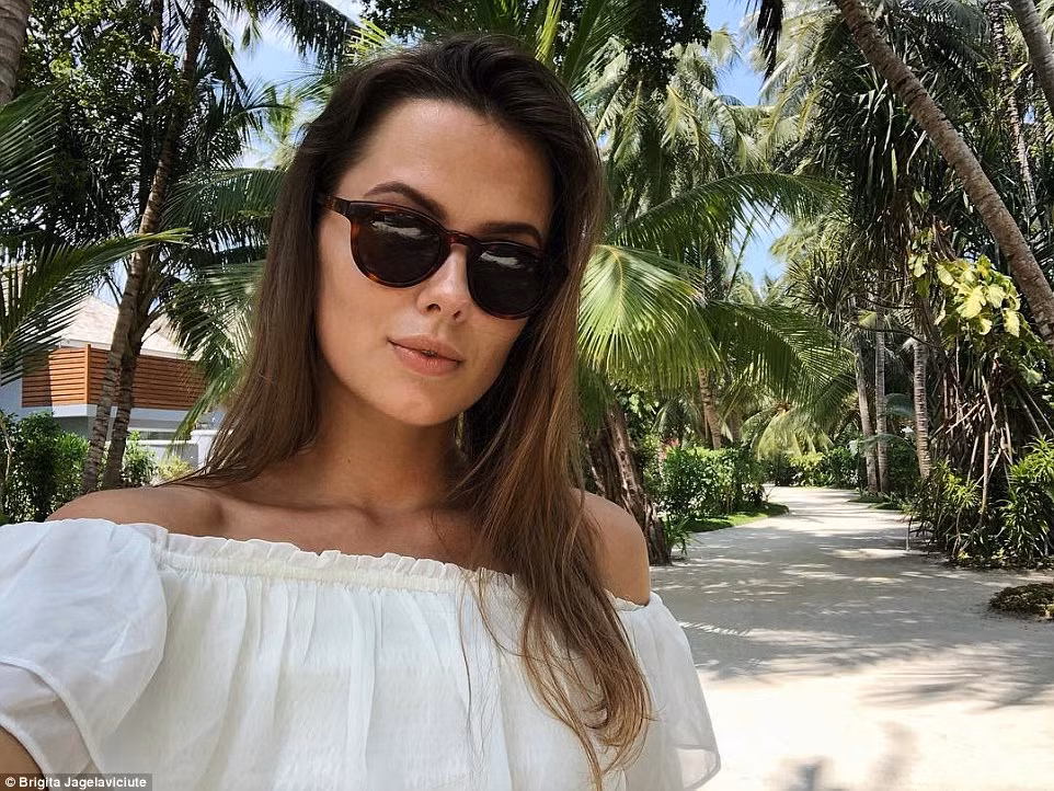“Có rất nhiều địa điểm tôi muốn quay trở lại như Seychelles, Singapore hay Paris (Pháp),…”, Brigita nói.