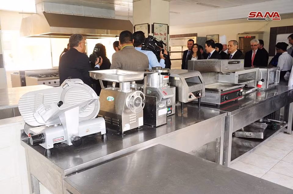 Tại cuộc họp, hai vị quan chức du lịch Nga-Syria đã thảo luận về khả năng hợp tác trong lĩnh vực đào tạo du lịch, khách sạn và xem xét khả năng thành lập một công ty liên doanh giữa Nga và Syria vì sự phát triển của ngành du lịch.