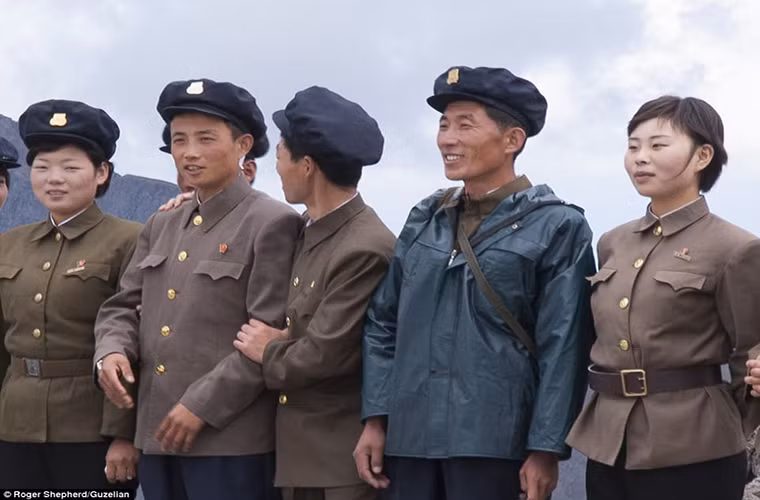 Người dân địa phương “hành hương” tới núi Paektu-san ở huyện Samji-yon, tỉnh Ryanggang-do.