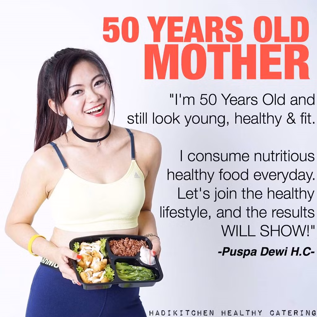 Theo cô Puspa, bí quyết để gìn giữ nét thanh xuân là chế độ ăn uống, lối sống khỏe mạnh. Để giữ vóc dáng thon gọn, săn chắc, cô thường xuyên tập luyện thể thao. Cô Puspa không chỉ tập gym mà còn tham gia thể dục nhịp điệu, nhảy zumba...