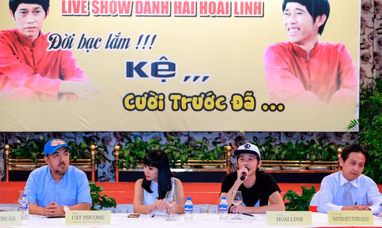 Diem mat dan sao khung xuat hien trong Liveshow Hoai Linh 2016