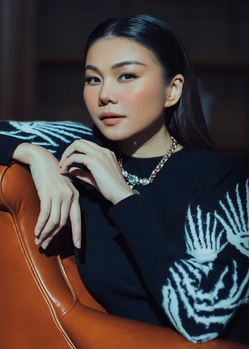Tháng 10/2020, trên Elle, Thanh Hằng cho biết, cô độc thân hai năm qua dù xung quanh cũng không ít người bày tỏ. Ảnh: FB Thanh Hằng