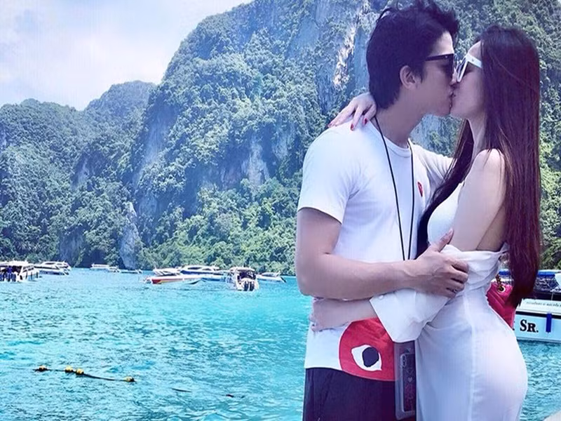 Ngày còn hẹn hò, Tiến Vũ và Khánh My thường xuyên đi du lịch. Ảnh: FBNV