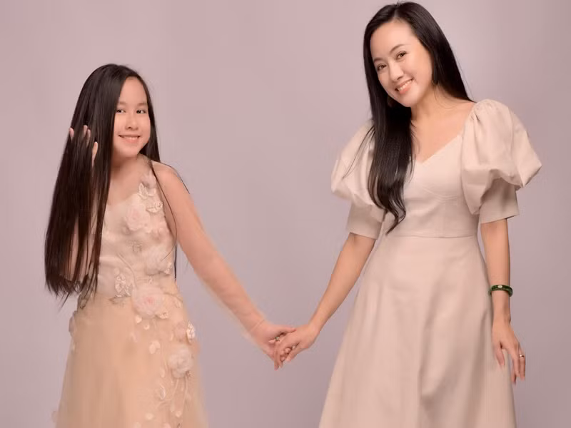 Năm 2011, Hoài Anh sinh con gái đầu lòng Kỳ Uyên. Nữ biên tập viên thú nhận cô là người rất cuồng con.
