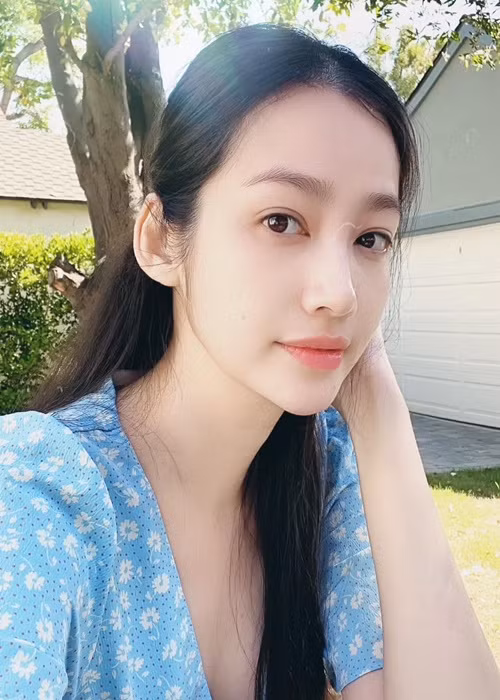 “Diễm và John vẫn sẽ là những người bạn tốt trong cuộc sống của nhau. Tuy không cùng nhìn về một hướng nhưng vẫn sẽ cầu chúc những điều tốt nhất cho nhau”, Trúc Diễm chia sẻ. Ảnh: FB Trúc Diễm