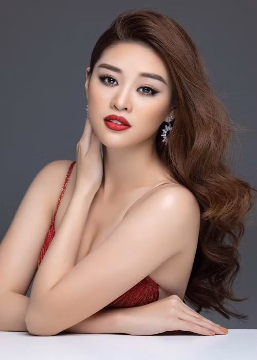 Khánh Vân lên tiếng khi bị bạn học cũ tố bạo lực học đường Khanh Van len tieng khi bi ban hoc cu to bao luc hoc duong