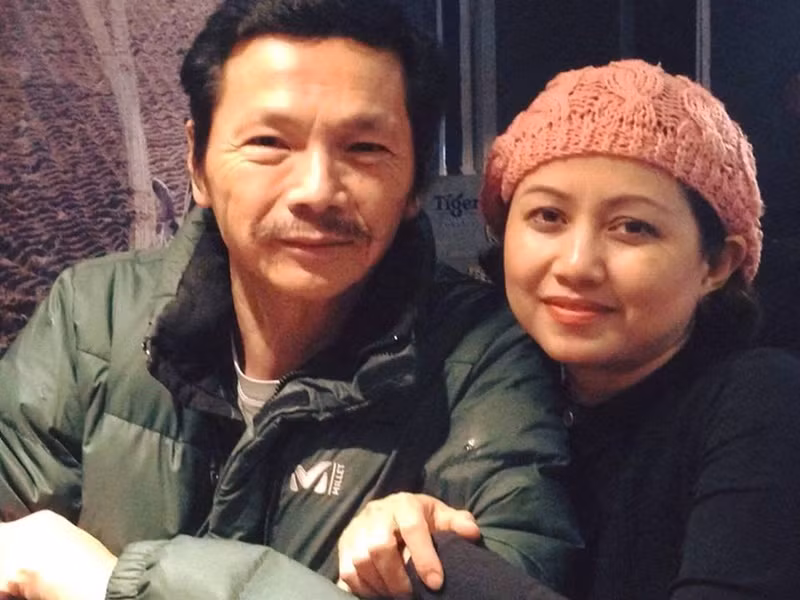 Chị Minh Hiếu - vợ nghệ sĩ Trung Anh tương tác khá thường xuyên với chồng trên mạng xã hội. Ảnh: Vietnamnet