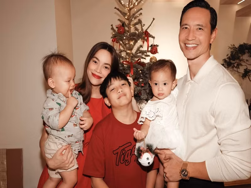 Mối tình giữa Kim Lý và Trương Ngọc Ánh kéo dài từ 2014 đến 2016. Đến năm 2017, Kim Lý hẹn hò Hồ Ngọc Hà. Hiện tại, nam diễn viên có tổ ấm hạnh phúc bên Hà Hồ và cặp song sinh. Ảnh: FB Kim Lý