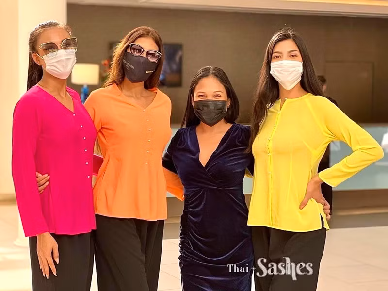 Kim Duyên hài hước chia sẻ, cô và 2 người bạn thân vừa thành lập nhóm nhạc “Áo bà ba” sau cuộc thi. Ảnh: FB Kim Duyên