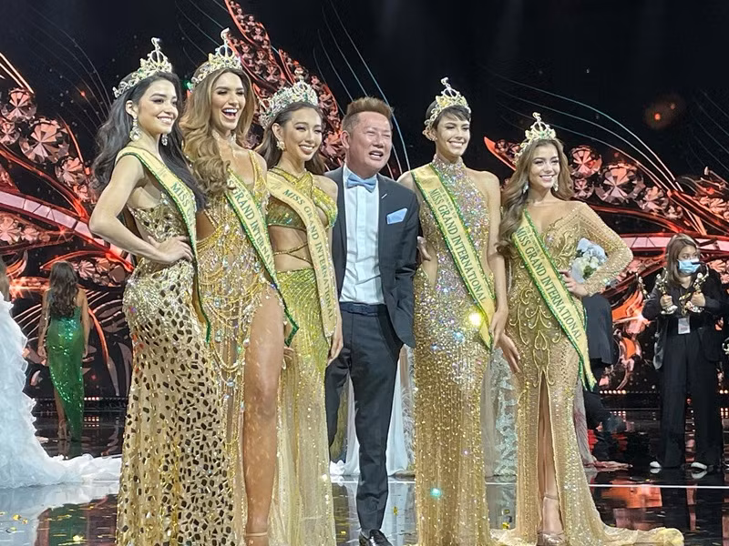 Thùy Tiên đánh bại gần 60 người đẹp để giành vương miện. Ảnh: Global Beauties