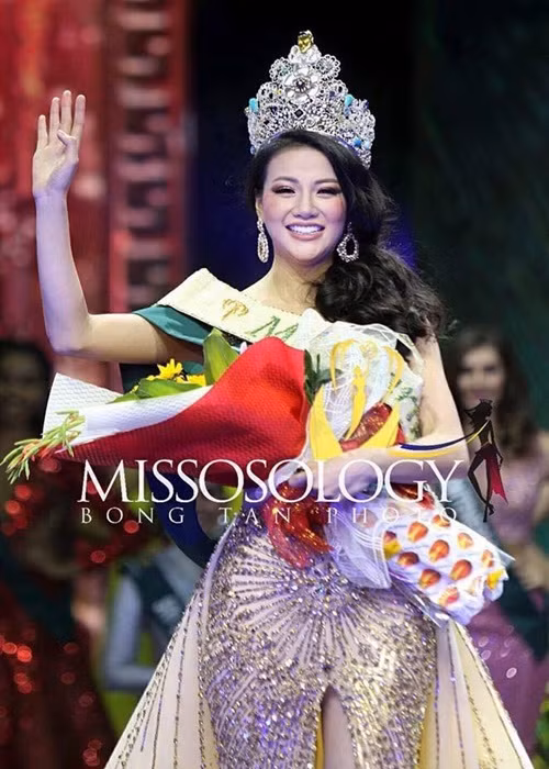 Trước Thùy Tiên, Phương Khánh cũng đăng quang cuộc thi nhan sắc quốc tế. Người đẹp đánh bại hơn 80 thí sinh để giành vương miện Hoa hậu Trái đất mùa giải năm 2018. Ảnh: Missosology