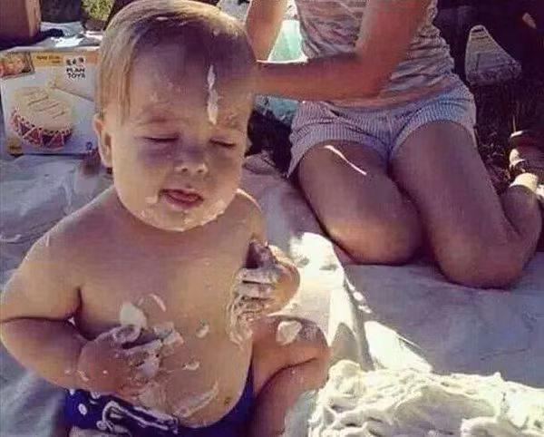 Ngoài để ăn, bánh còn làm được nhiều việc khác.