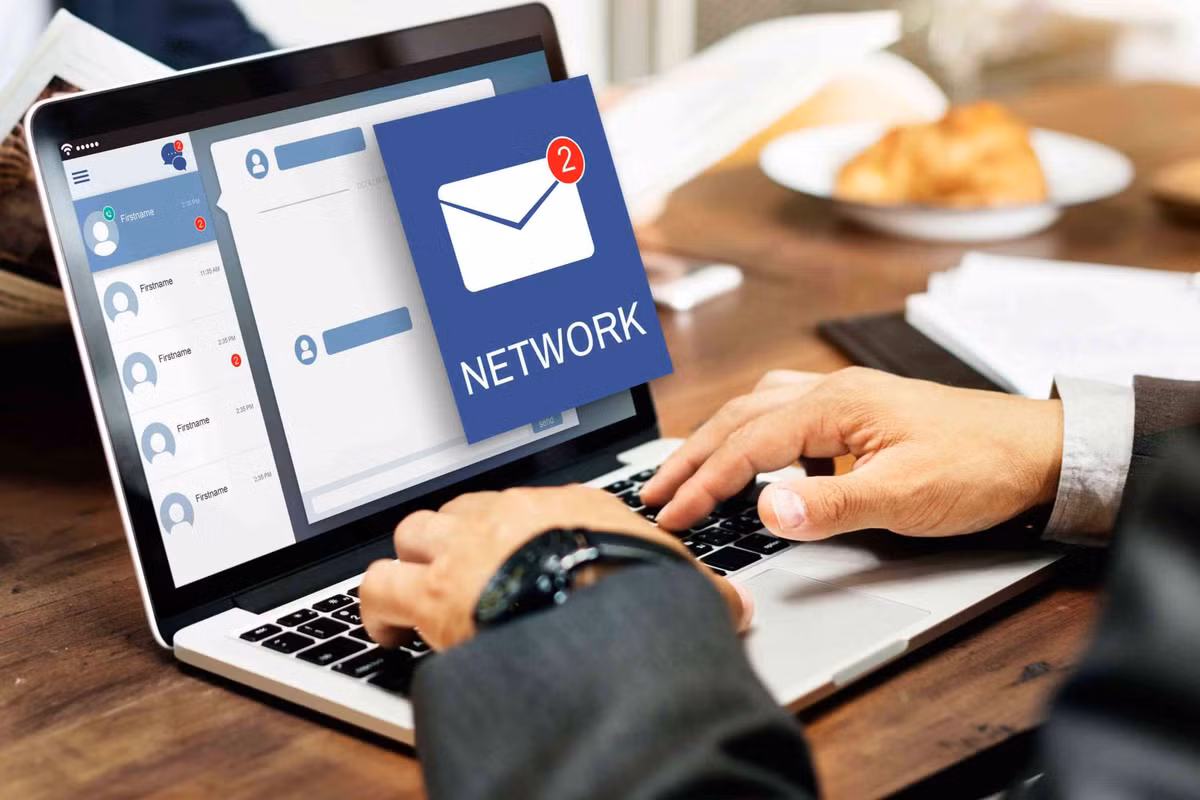 Nội dung email là chúc mừng người dùng nhận được quà tặng từ đội ngũ Google Tìm kiếm. Trong email đó có kèm theo một liên kết dẫn đến quà tặng.