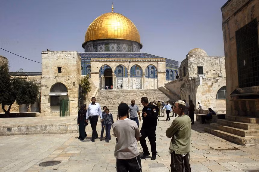 Các nhà nghiên cứu cho hay, những trường hợp mắc Hội chứng Jerusalem có sức khỏe hoàn toàn bình thường trước khi ghé thăm thành phố linh thiêng của Israel.