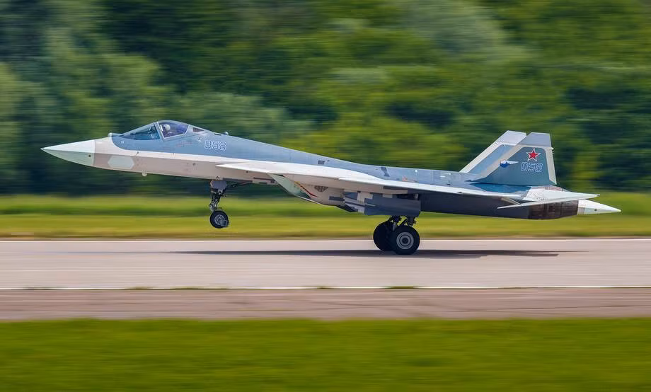 Mặc dù Nga tuyên bố rằng Su-57 đã thử nghiệm thành trong điều kiện chiến đấu ở chiến trường Syria, nhưng thực tế, Nga cũng chưa đưa ra được bằng chứng nào về hoạt động này. Mặc dù quảng bá nhiều, nhưng hiện tại cũng chưa quốc gia nào tỏ ý quan tâm đến loại chiến đấu cơ hết sức tiến tiến này của Nga.