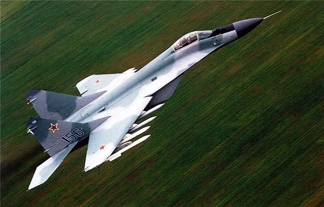 Và chắc chắn rằng, những phi công trên hoàn toàn không phải là những phi công tồi, mà F-16 của Thổ có thể "dễ dàng bắn hạ" như máy bay Su-24 của Không quân Syria. Đó xứng đáng là những đối thủ "đồng cân, đồng lạng" với F-16 của Thổ Nhĩ Kỳ. Chúng ta hãy chờ xem. Ảnh: Máy bay chiến đấu MiG-29 - Nguồn: Topwar