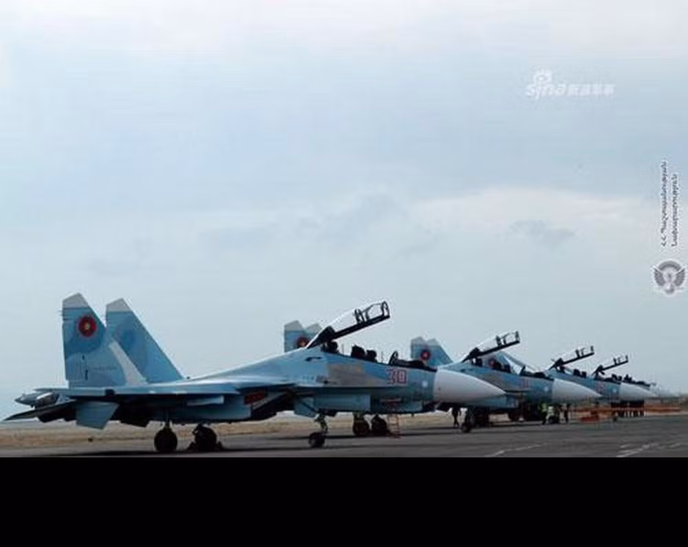Phe đối lập cho rằng, với số tiền trên, Armenia nên mua máy bay không người lái (UAV) của Trung Quốc với giá tương đối thấp, hơn là mua máy bay chiến đấu đắt tiền do Nga sản xuất. UAV là một trong những vũ khí chủ chốt của quân đội Azerbaijan, giúp họ đánh bại Armenia. Ảnh: Máy bay Su-30SM của Không quân Armenia - Nguồn: Topwar