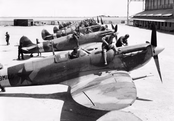 Đại tá Pokreshkin đã lái những chiếc P-39 do Mỹ viện cho Liên Xô, và đạt thành tích xuất sắc bắn rơi 59 máy bay địch; Lữ đoàn bay do ông chỉ huy cũng chỉ sử dụng riêng máy bay chiến đấu P-39.