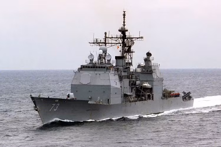 Nó có thể tiêu diệt tàu ngầm, tàu mặt nước đối phương đe dọa an toàn của tàu sân bay cũng như toàn bộ nhóm.