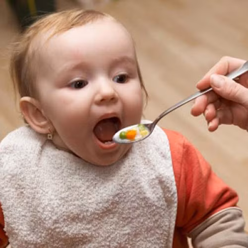 Ăn cơm chan canh - hủy hoại dạ dày kinh hoàng An com chan canh - huy hoai da day kinh hoang