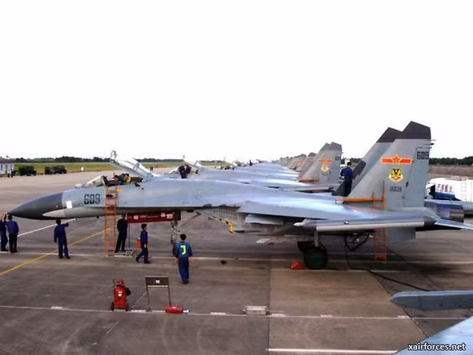 “Trên chiến trường, J-16 và J-10C có thể tận dụng radar tiên tiến của mình để nhanh chóng phát hiện, tiêu diệt Su-35 và giành chiến thắng trong trận chiến”.