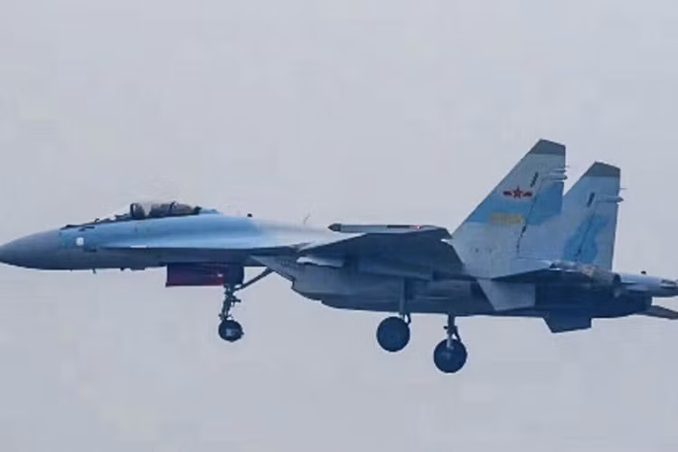 “Nhưng hiện nay có phương thức tiên tiến hơn, khi máy bay có thể nhanh chóng đo khoảng cách và chỉ cần một vài cảm biến thực hiện tính toán để có được dữ liệu chính xác”.