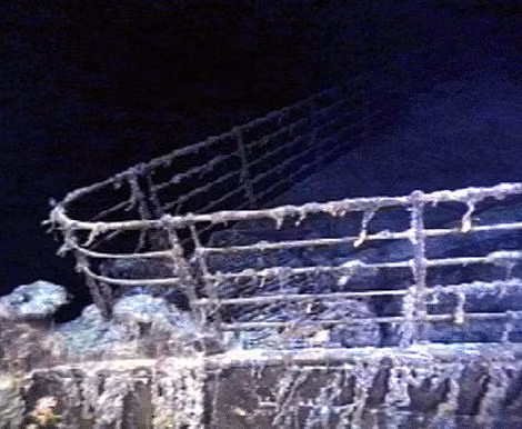 Hình ảnh ám ảnh về tàu Titanic gợi nhớ đến thảm kịch chìm tàu tồi tệ.