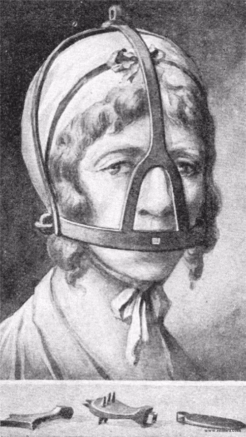 Một khi đội Scold's Bridle lên đầu, những gai nhọn trên sẽ ở đúng vị trí vùng miệng của người phụ nữ. Nếu người phụ nữ muốn cử động miệng để nói chuyện thì những gai nhọn sẽ đâm vào miệng hay lưỡi.