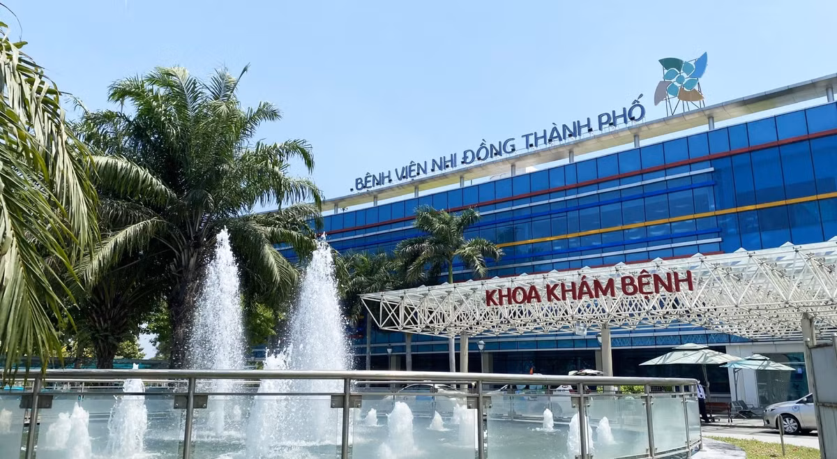 TP HCM: 11 nha thau trung goi hang hoa tai Benh vien Nhi Dong